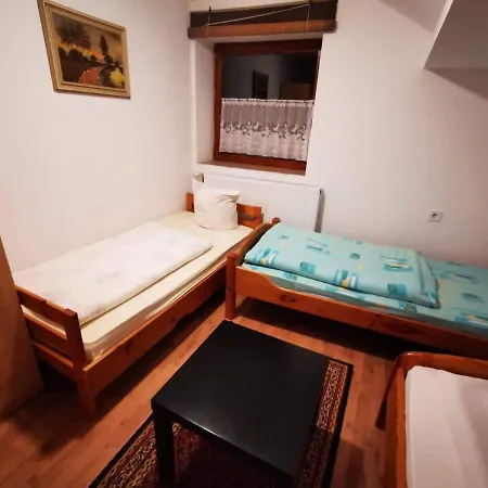 Margareta Apartmanhaz * Pápa