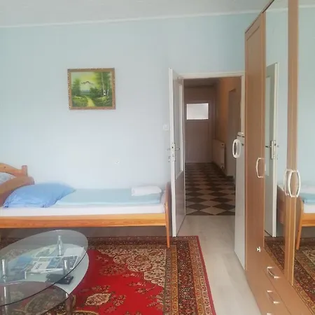 Margareta Apartmanhaz *